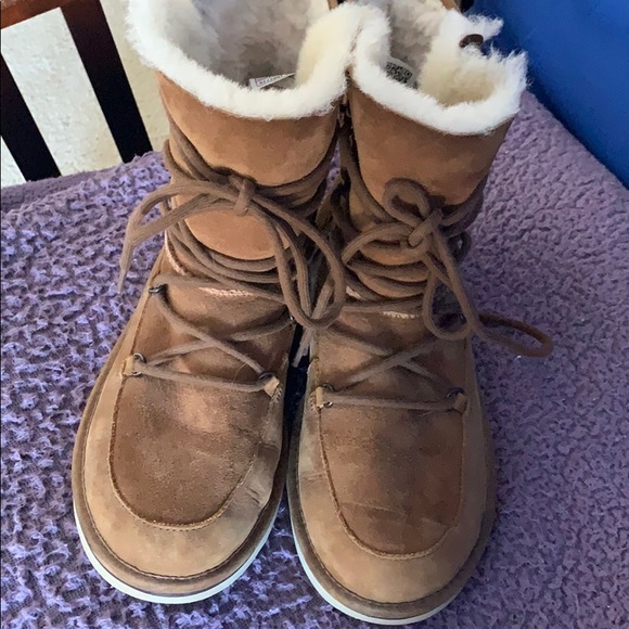 Ugg’s - Picture 3 of 4